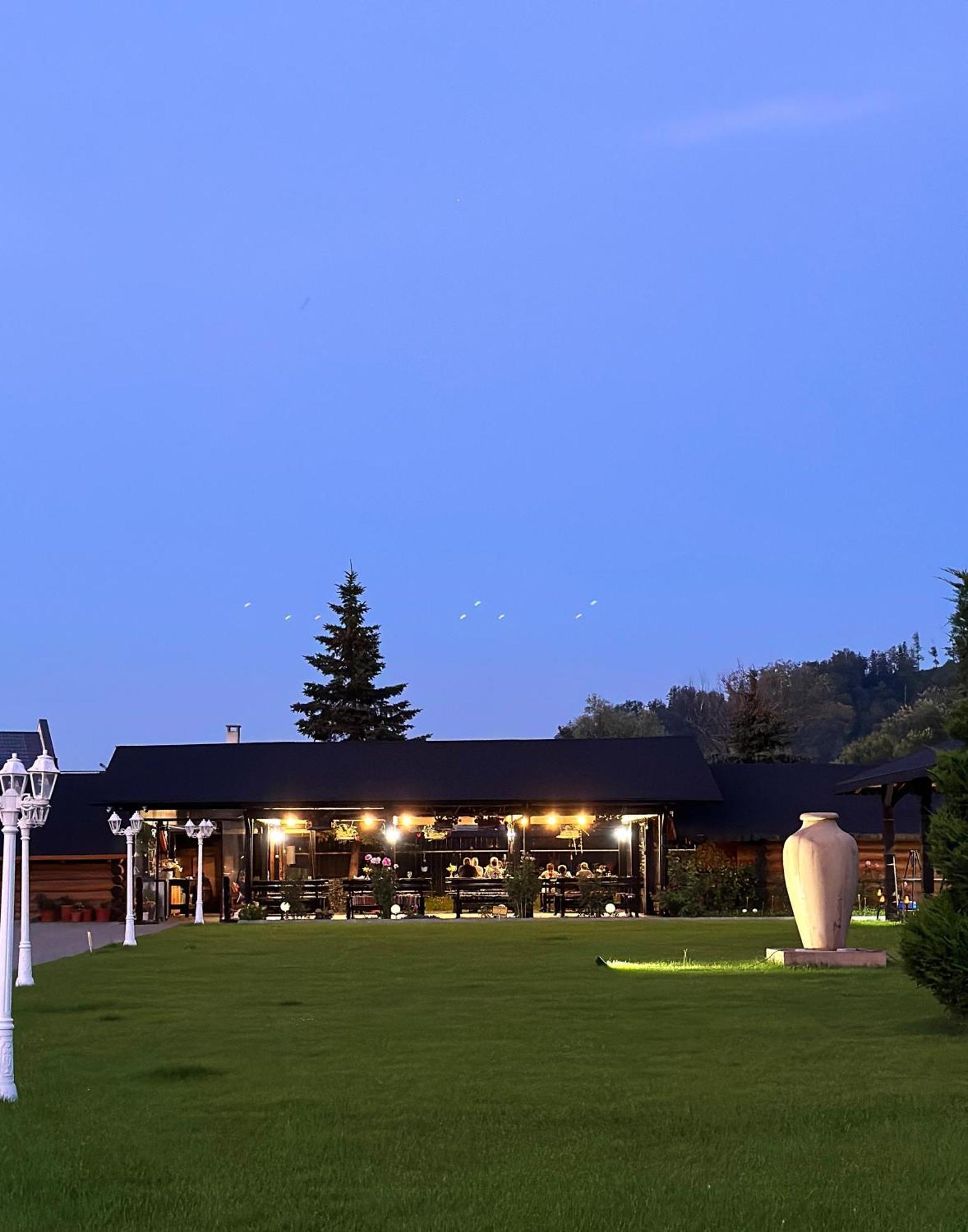 Niro Residence Gura Humorului Exterior foto